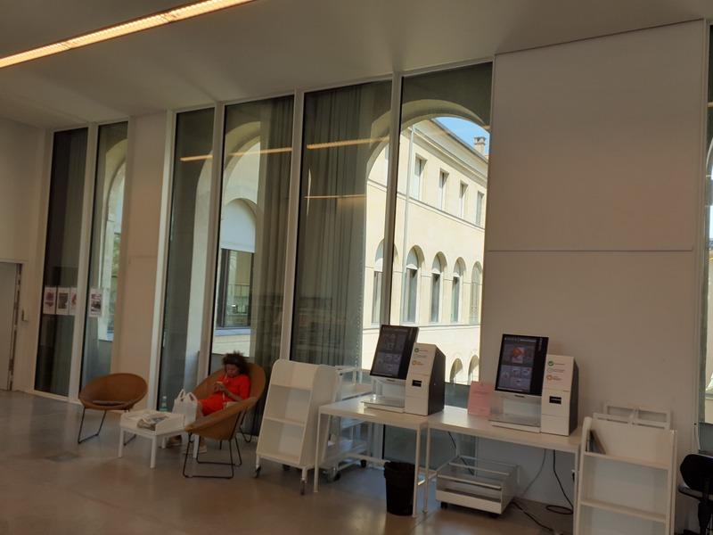 Interiér Knihovny Françoise Sagan Interiér Knihovny Françoise Sagan