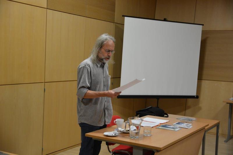 Petr Hruška v Krajské vědecké knihovně v Liberci