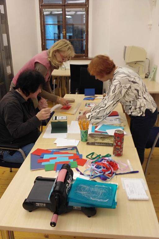 Embossované vánoční přání (prosinec 2018) Embossované vánoční přání (prosinec 2018)