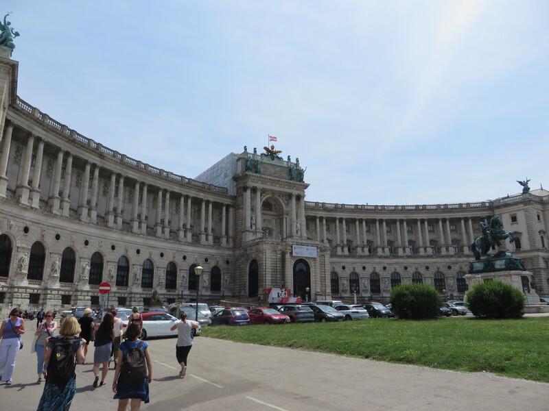 Rakouská národní knihovna – budova