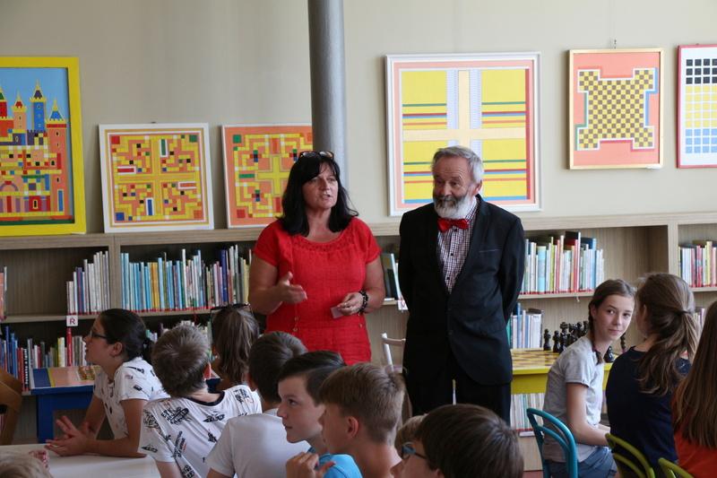 S Jánem Turiničem z Matice osvety Bratislava při zahájení výstavy deskových her