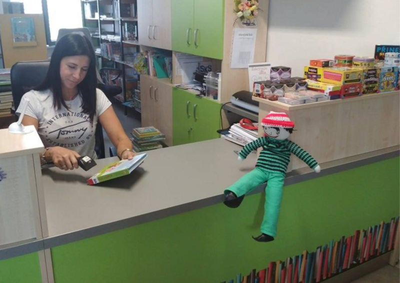 Skřítek Knihouš (zdroj: Městská knihovna Kyjov) Skřítek Knihouš (zdroj: Městská knihovna Kyjov)