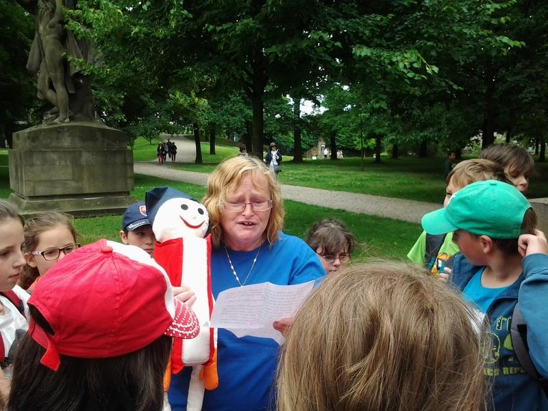 Výlet do Prahy – závěr etapové soutěže v roce 2015 (zdroj: Městská knihovna Jihlava) Výlet do Prahy – závěr etapové soutěže v roce 2015 (zdroj: Městská knihovna Jihlava)