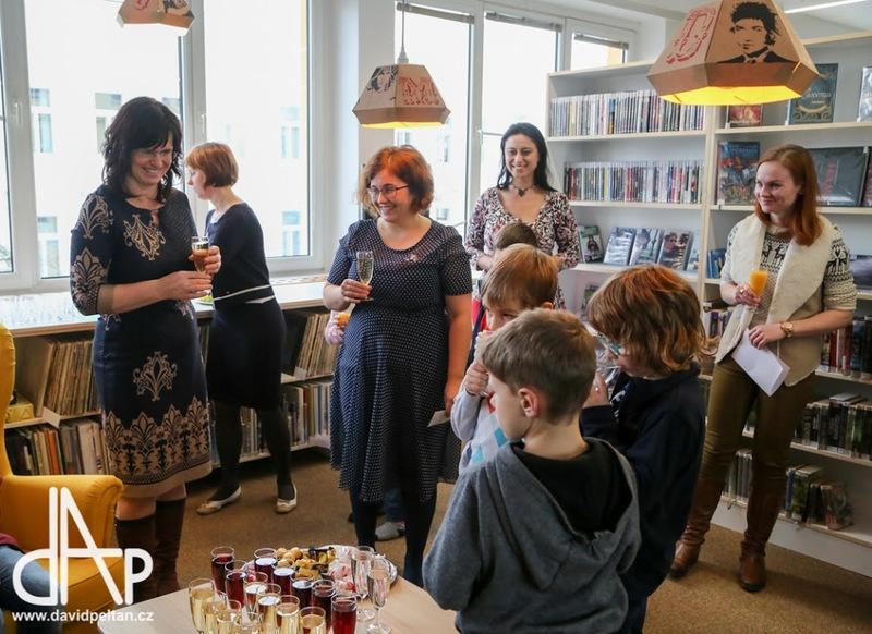 Na jae byla silnice mezi Okky a Zaovicemi pln vtluk. Pokud chcete ve stedu vidt na vlastn oi hokejistu Jaromra Jgra, rychle si kupte lstky. Ty toti Archiv lnk - sacicrm.info