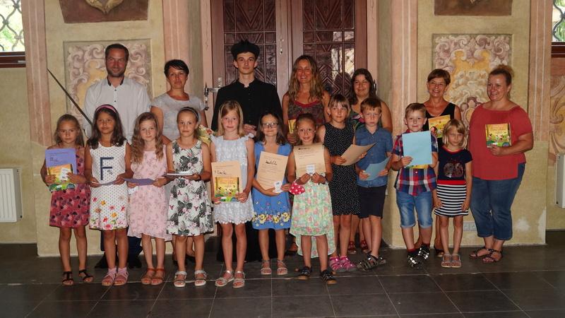 Společná fotografie z pasování Společná fotografie z pasování