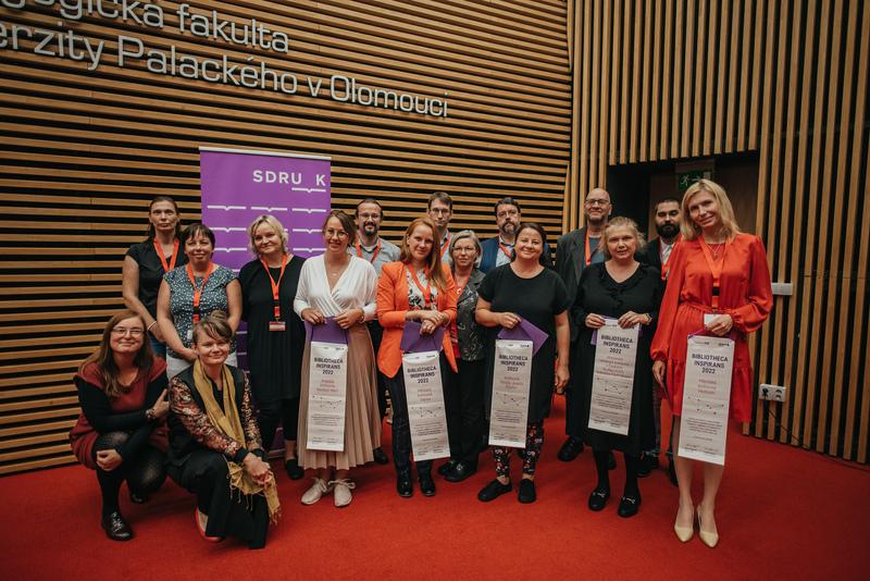 Zástupci knihoven, které získaly ocenění Bibliotheca inspirans 2022 Zástupci knihoven, které získaly ocenění Bibliotheca inspirans 2022